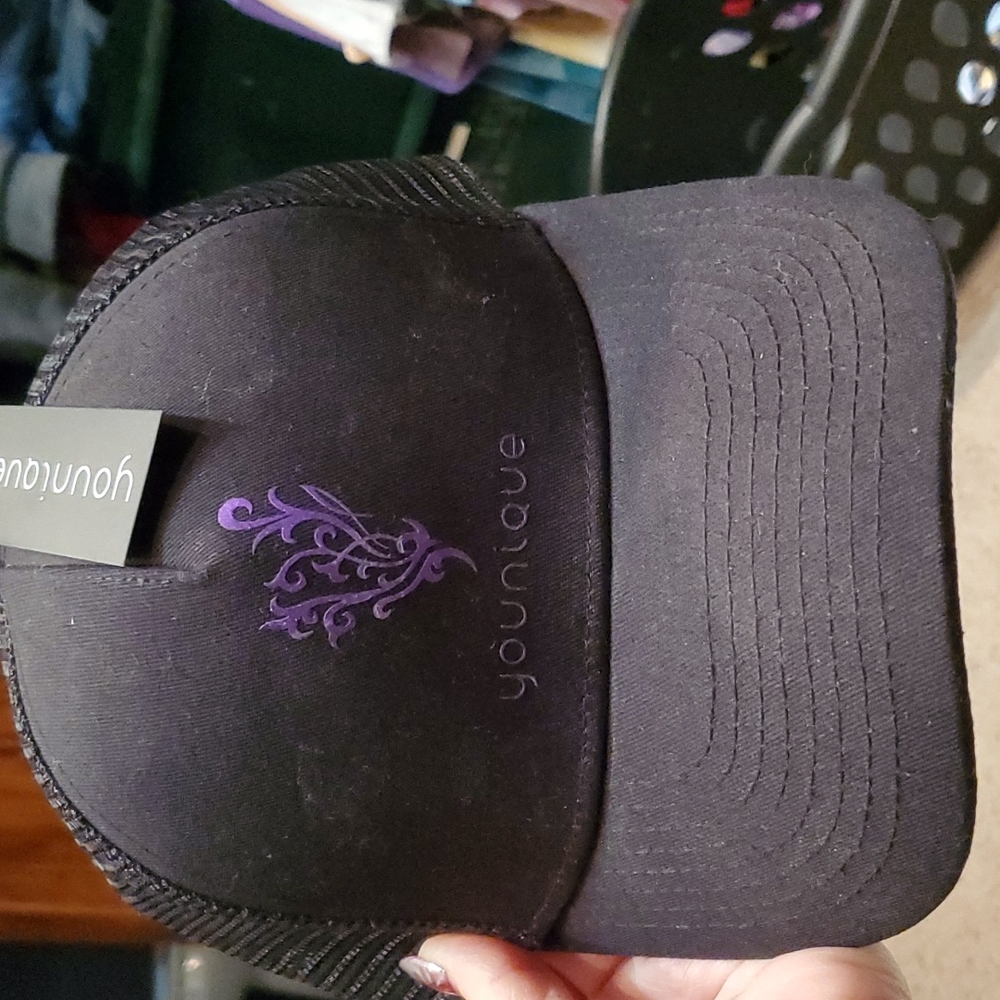 Younique  Hat